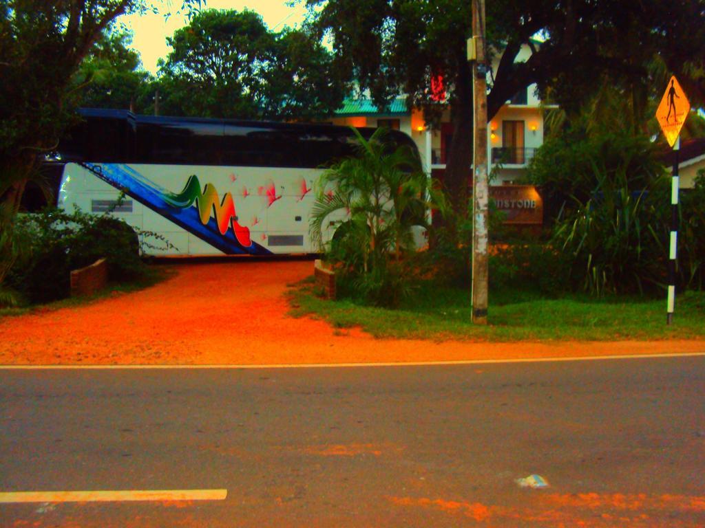 Hotel Moonstone Anuradhapura Zewnętrze zdjęcie