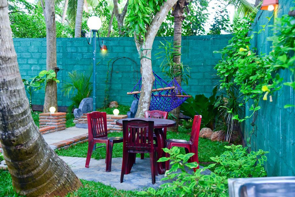 Hotel Moonstone Anuradhapura Zewnętrze zdjęcie